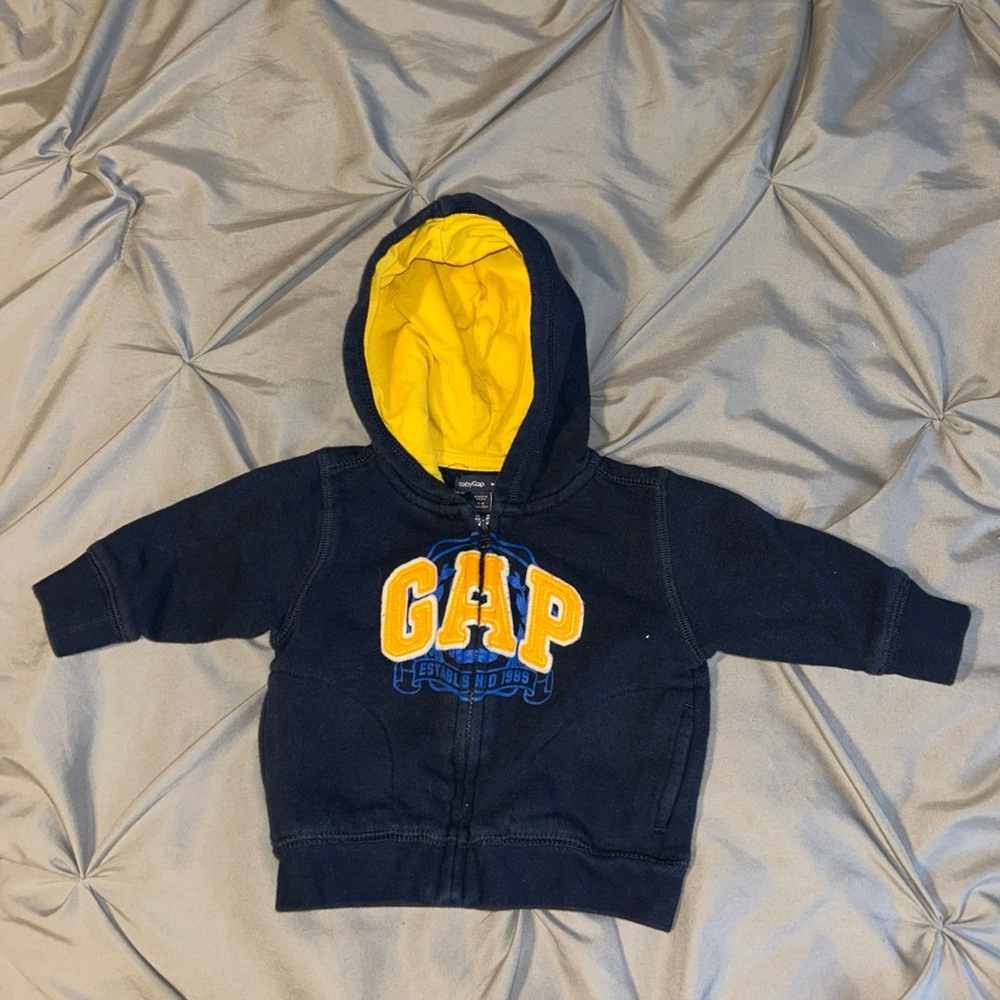 GAP Kids Hoodie in Navy and Yellow 3-6 months